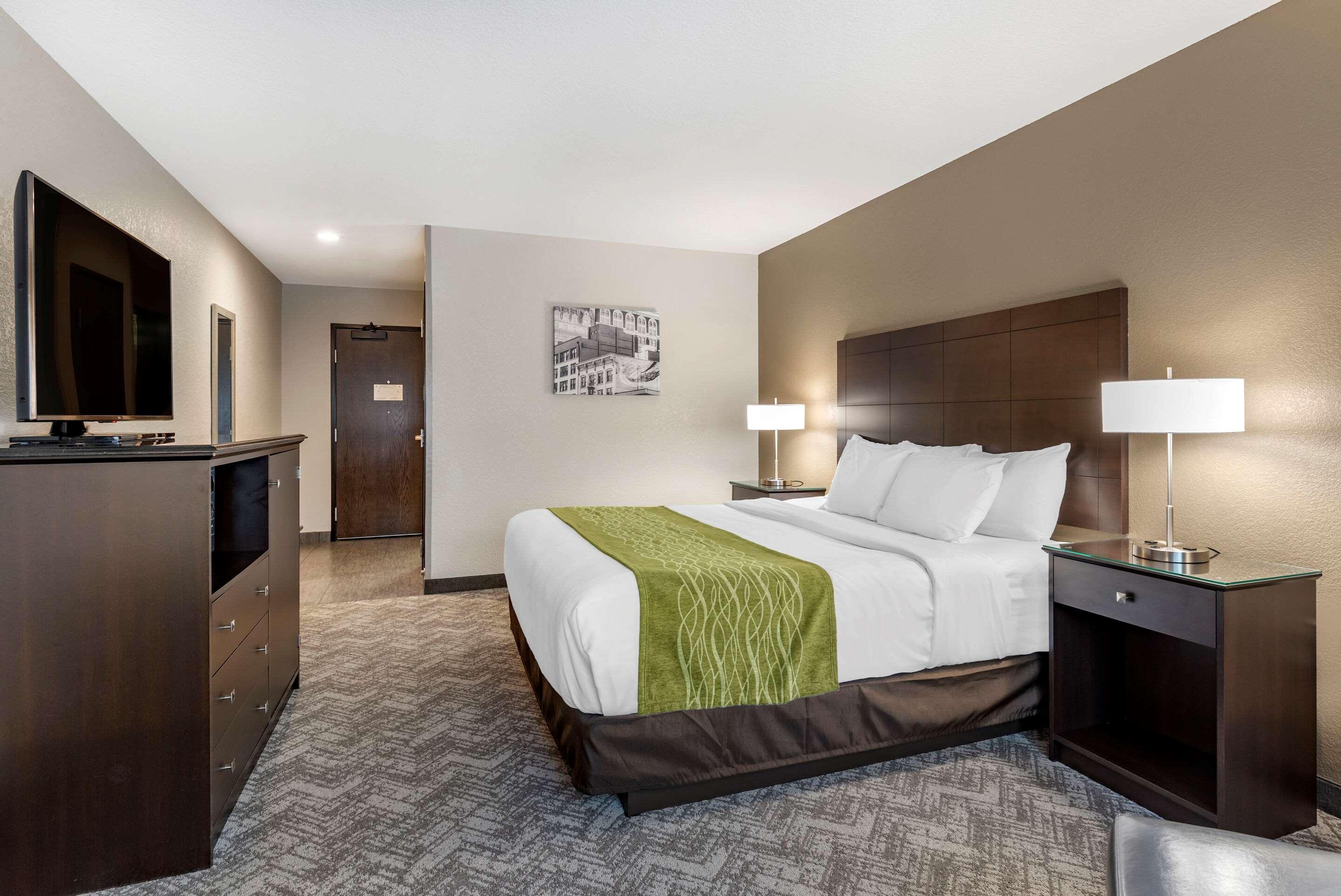 Comfort Inn & Suites Tualatin - Lake Oswego South Esterno foto