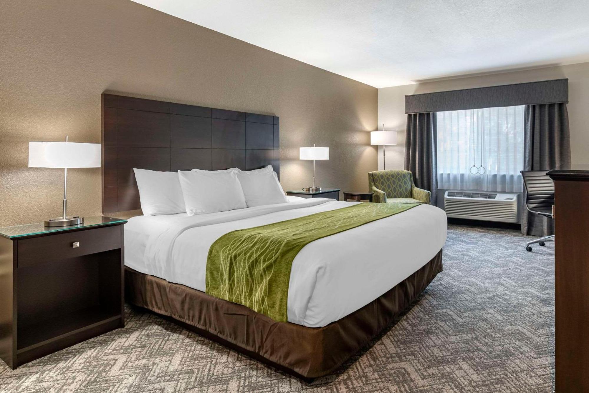 Comfort Inn & Suites Tualatin - Lake Oswego South Esterno foto